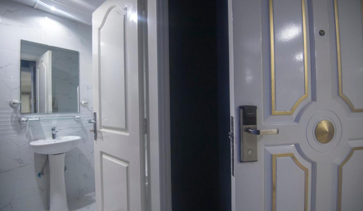 Dreamwhite Hotel Дубай Экстерьер фото